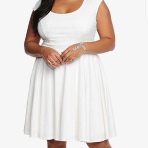 NWOT Torrid Ivory Lace Print Skater Dress Size 1